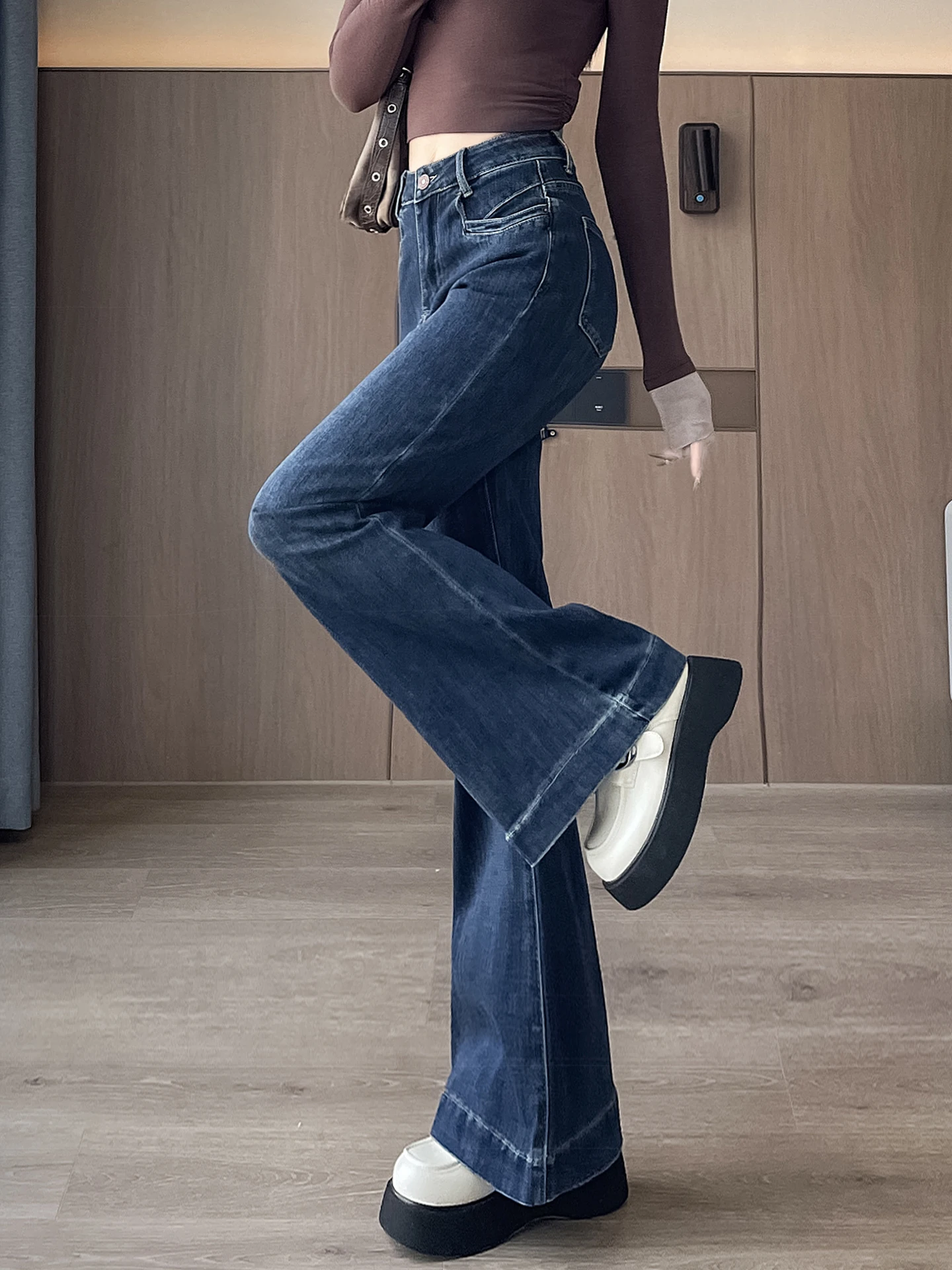 Jeans dimagranti a vita alta a gamba larga da donna Primavera Autunno Pantaloni larghi in denim di piccola statura Pantaloni casual dal taglio dritto