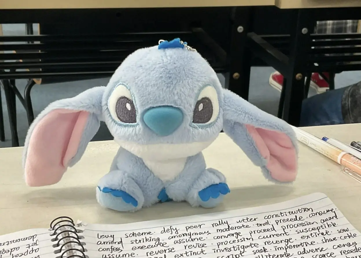 Stitch bambola di peluche 3 colori ragazza colore posteriore ciondolo borsa coppia bambola carina zaino portachiavi ciondolo regalo festival di Natale