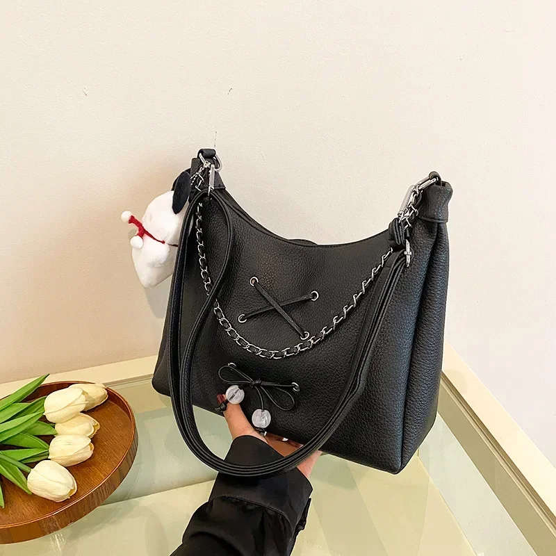 

Capacity Commuting Stylish Single-shoulder Bag, New Women's Tote Bag, A Versatile Bag with An Elegant Style for College Students