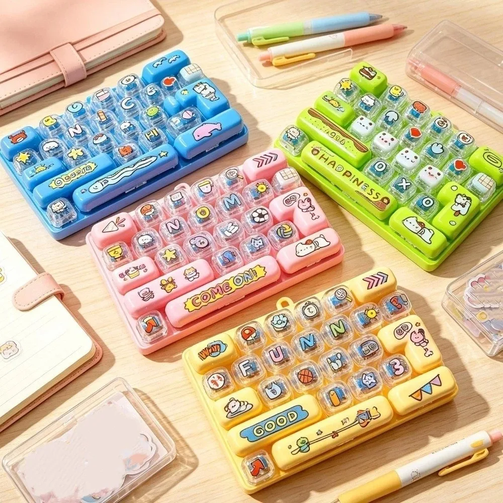 Cartoon 26 Key Keyboard Keychain Plastic Clear Key Sounds Mechanical Fidget Keyboard Clickable Keys Animal Patterns
