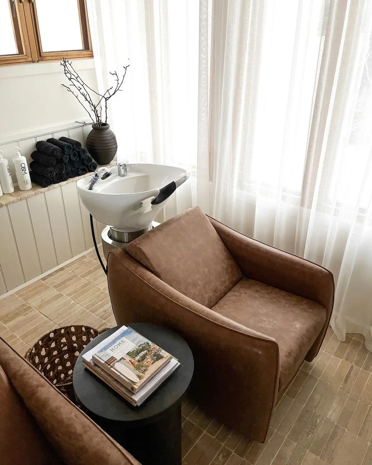 Luxury Vertical Salon Shampoo Chair with Ceramic Basin - Professional Shampoo