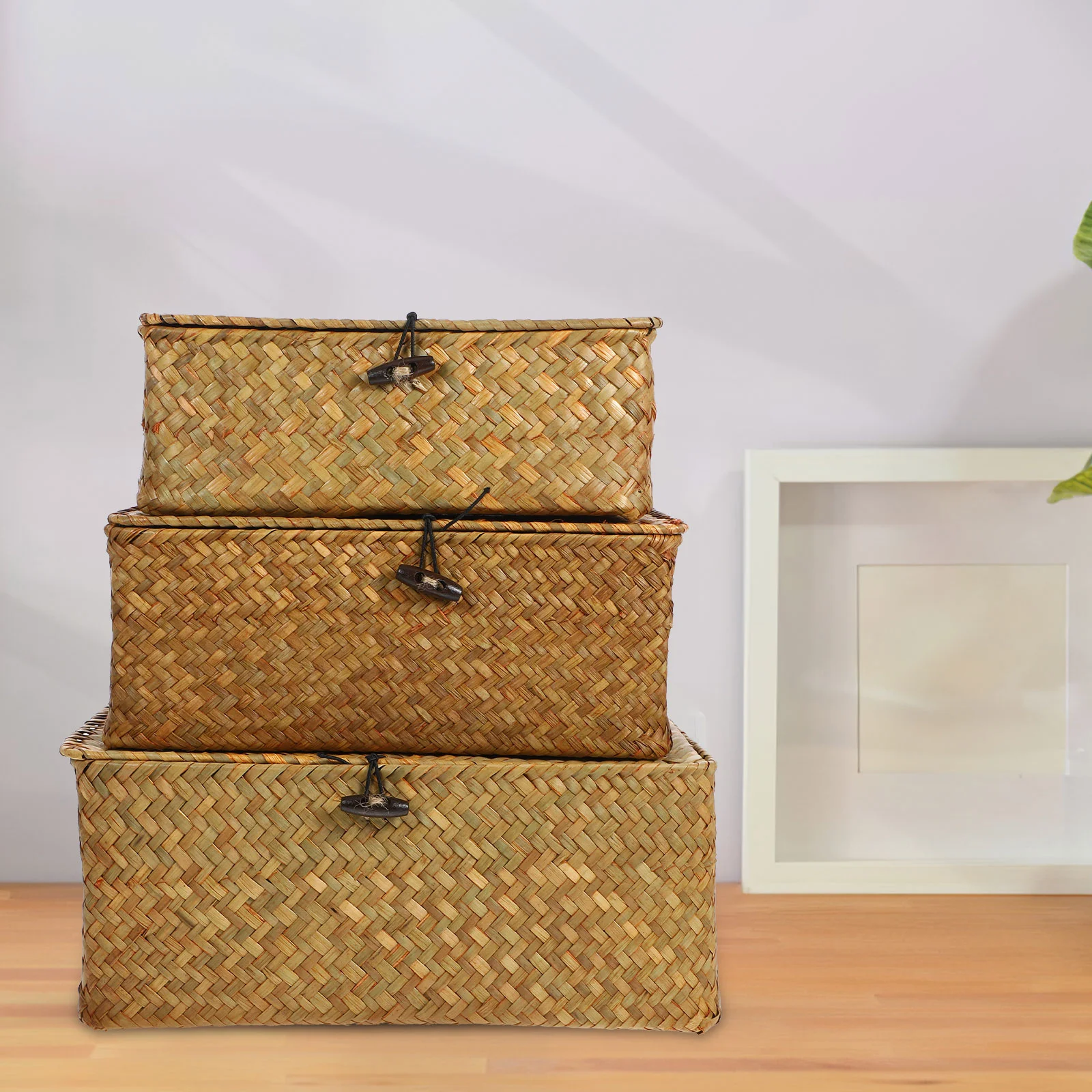 

3pcs New Seaweed With Button Woven Basket Straw Woven Debris Desktop Storage Box Hand-woven Storage Basket - Size S, M, L