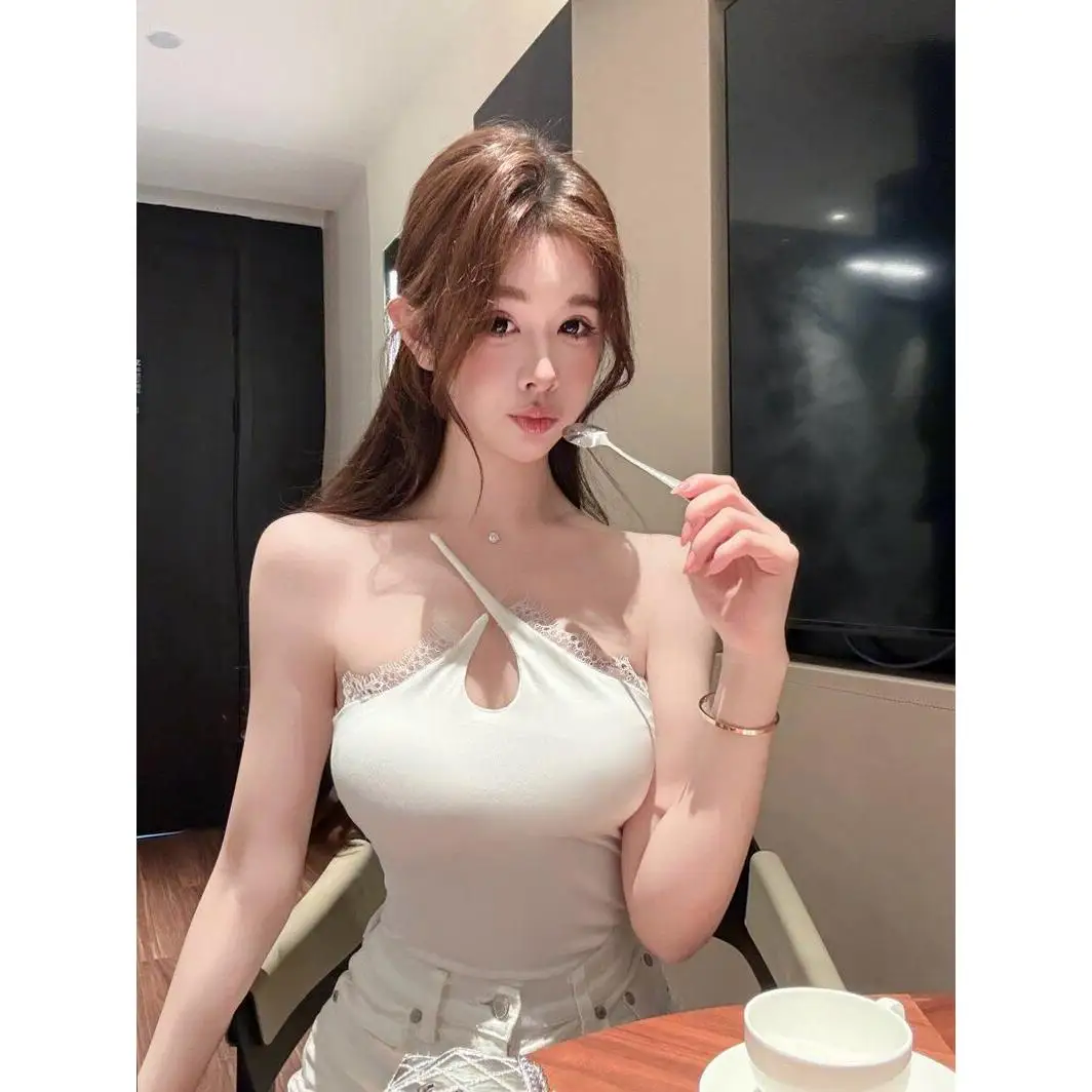 Sexy Hollow out Neck Vest with Chest Pad Slant Collar Hanging Neck Summer Inner And Outer Wear Beautiful Back for Young Women