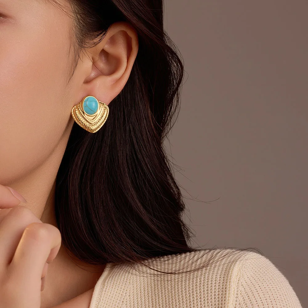 

2025 new fan-shaped emerald stainless gold-plated earrings, high-quality waterproof earrings, wife gifts
