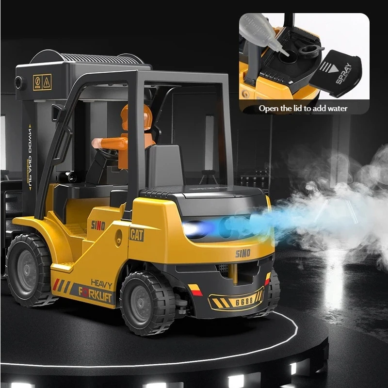 Veicolo da costruzione di simulazione elettrica del camion della gru del carrello elevatore 2.4G RC con il giocattolo dell'auto di ingegneria telecomandata dello spruzzo leggero del suono