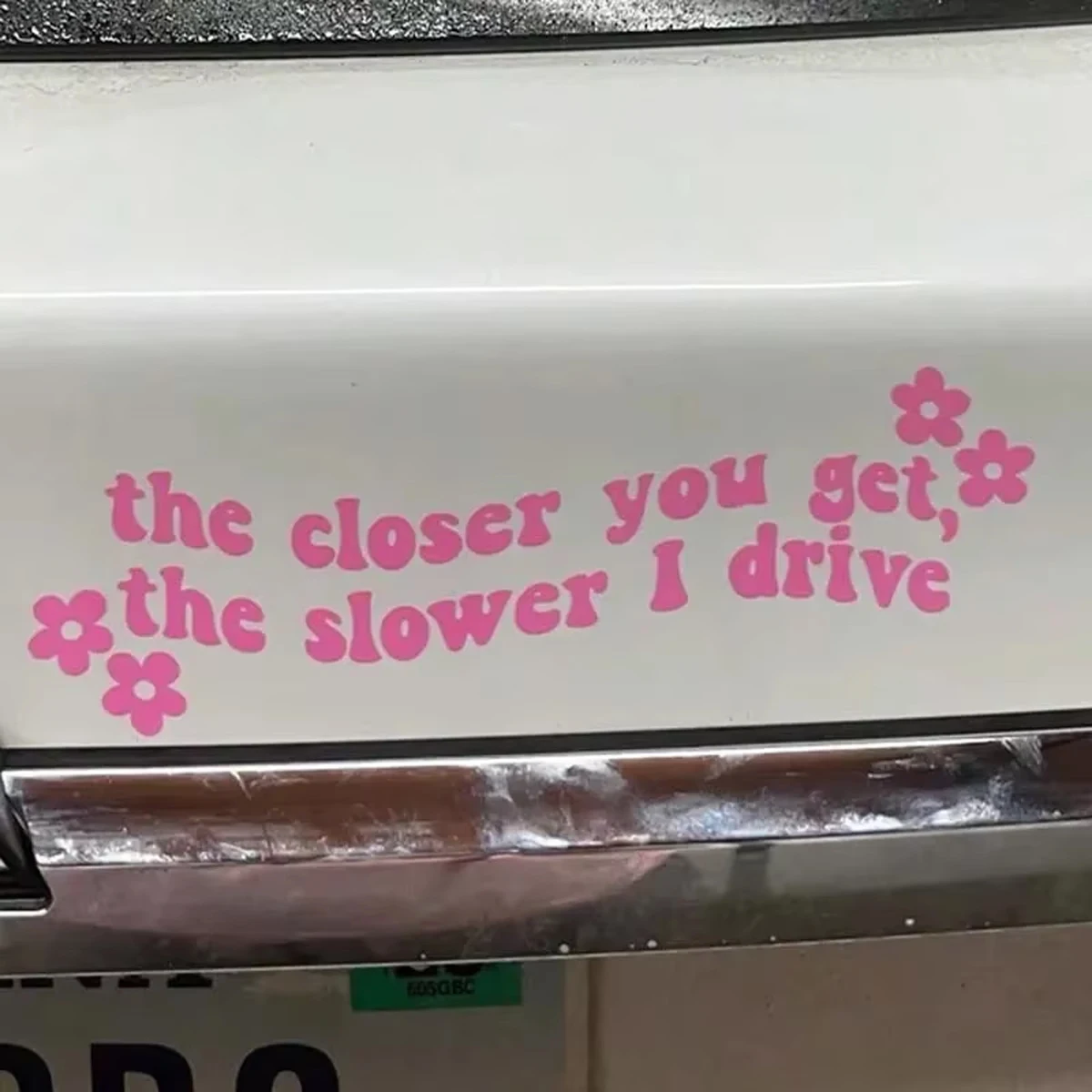 Funny Text Car Window Sticker With Small Flower Decor, Creative Driving Reminder Vehicle Exterior Decal