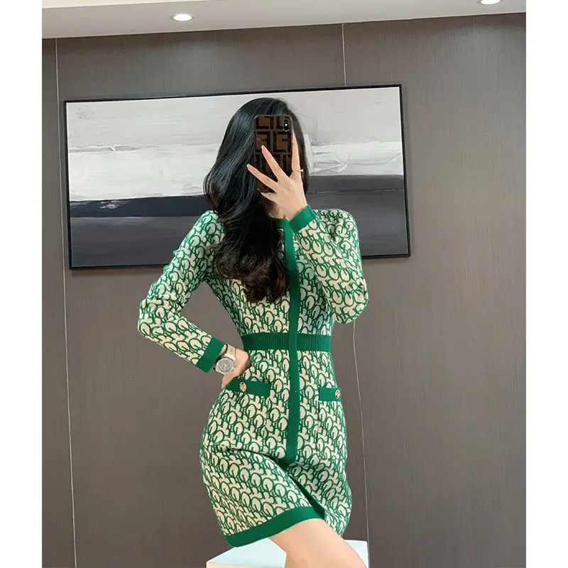 2022 New Autumn Fashion Major Suit Printing Knitting Knitting Long Sleeve Dresses Ladies Temperament Temperament Slim Mini Dress