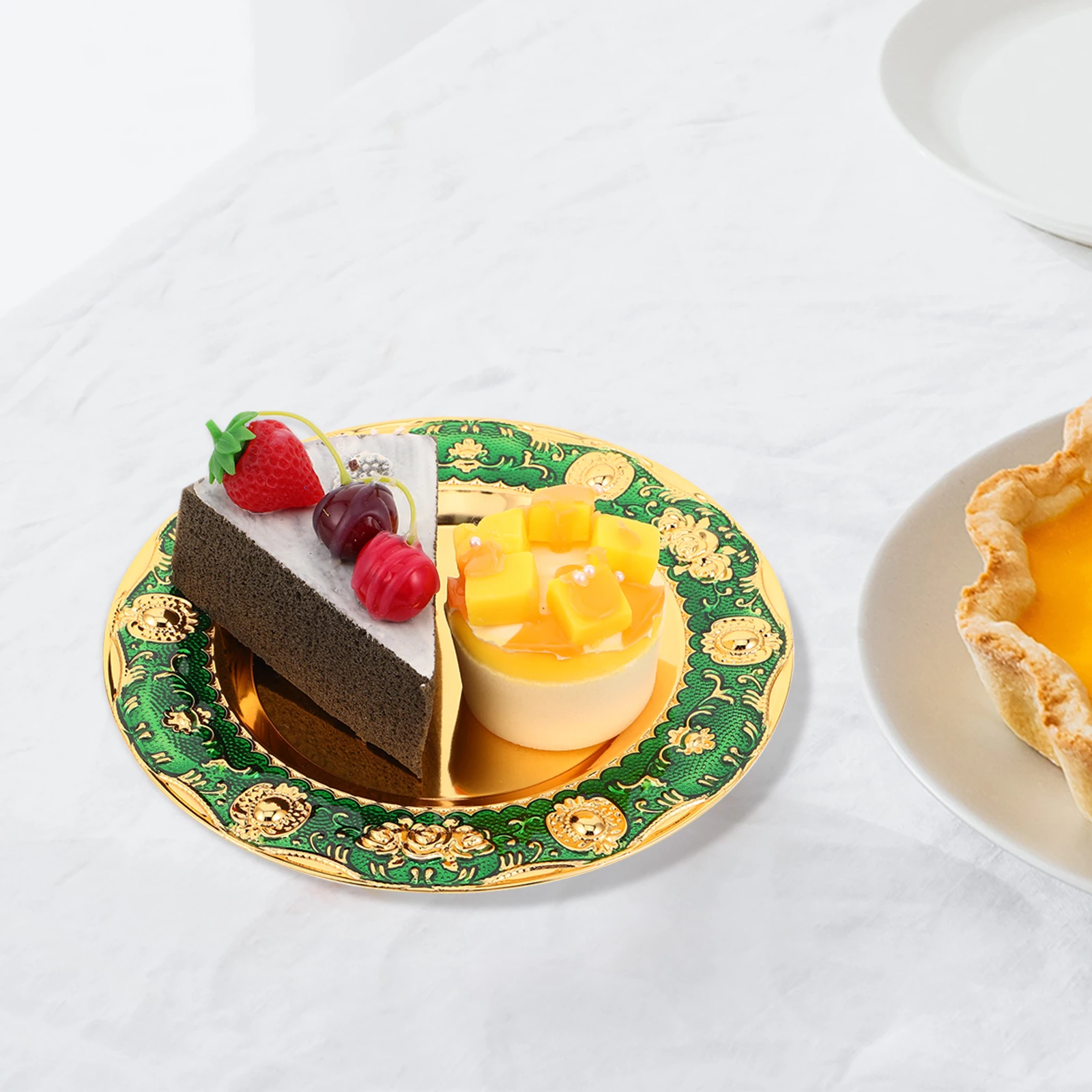 

Aromatherapy European Style Fruit Plate Vintage Decor Iron Decorative Tray for Kitchen Counter