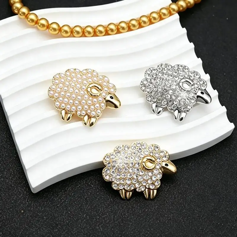 Minimalist Rhinestone Goat Brooch Hypoallergenic Alloy Animal Sheep Lapel Pin For Women Men Daily Wear Gift For Friends_NEW