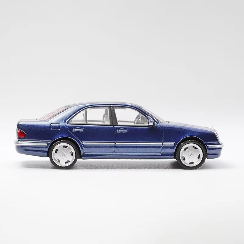 Vorverkauf SHADOW Maßstab 1:64 E55 Legierung Simulation Auto Modell Statische Sammlung Dekoriert Urlaub Geschenke Spielzeug Souvenir Geschenk