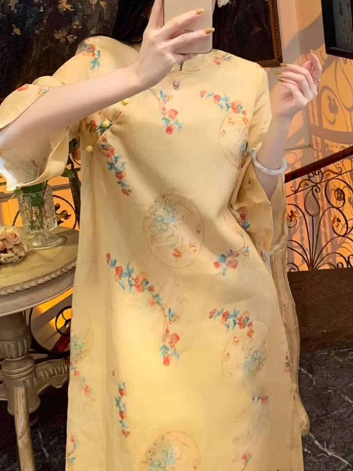 

Новинка 2026: Модное летнее платье больших размеров с цветочным принтом в китайском стиле, стройнящее, с рукавами-крылышками, для полных женщин