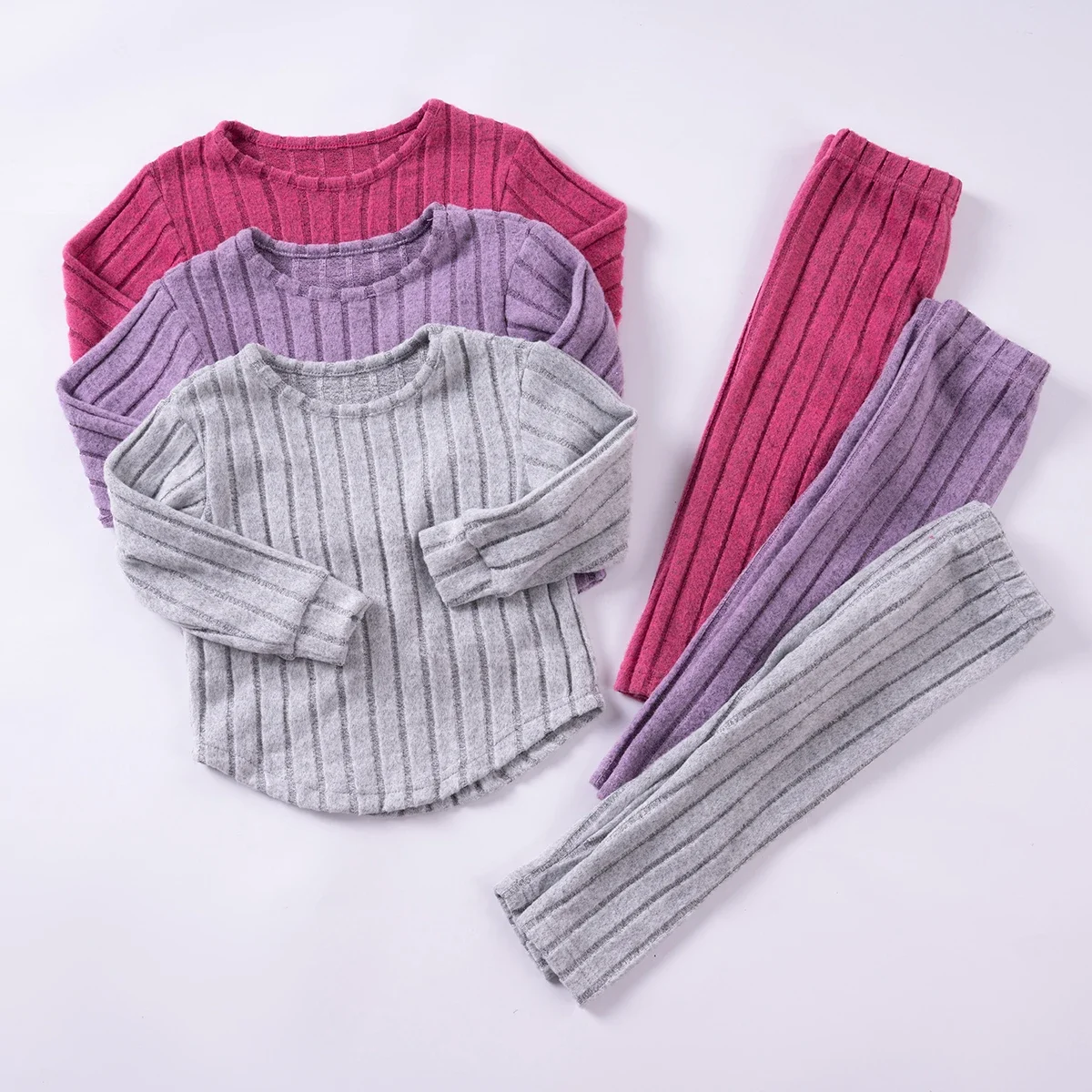 Set da bambina per bambina primavera e autunno nuova ragazza solido girocollo a maniche lunghe Top Casual + 2 pantaloni comodi per l\'uso quotidiano