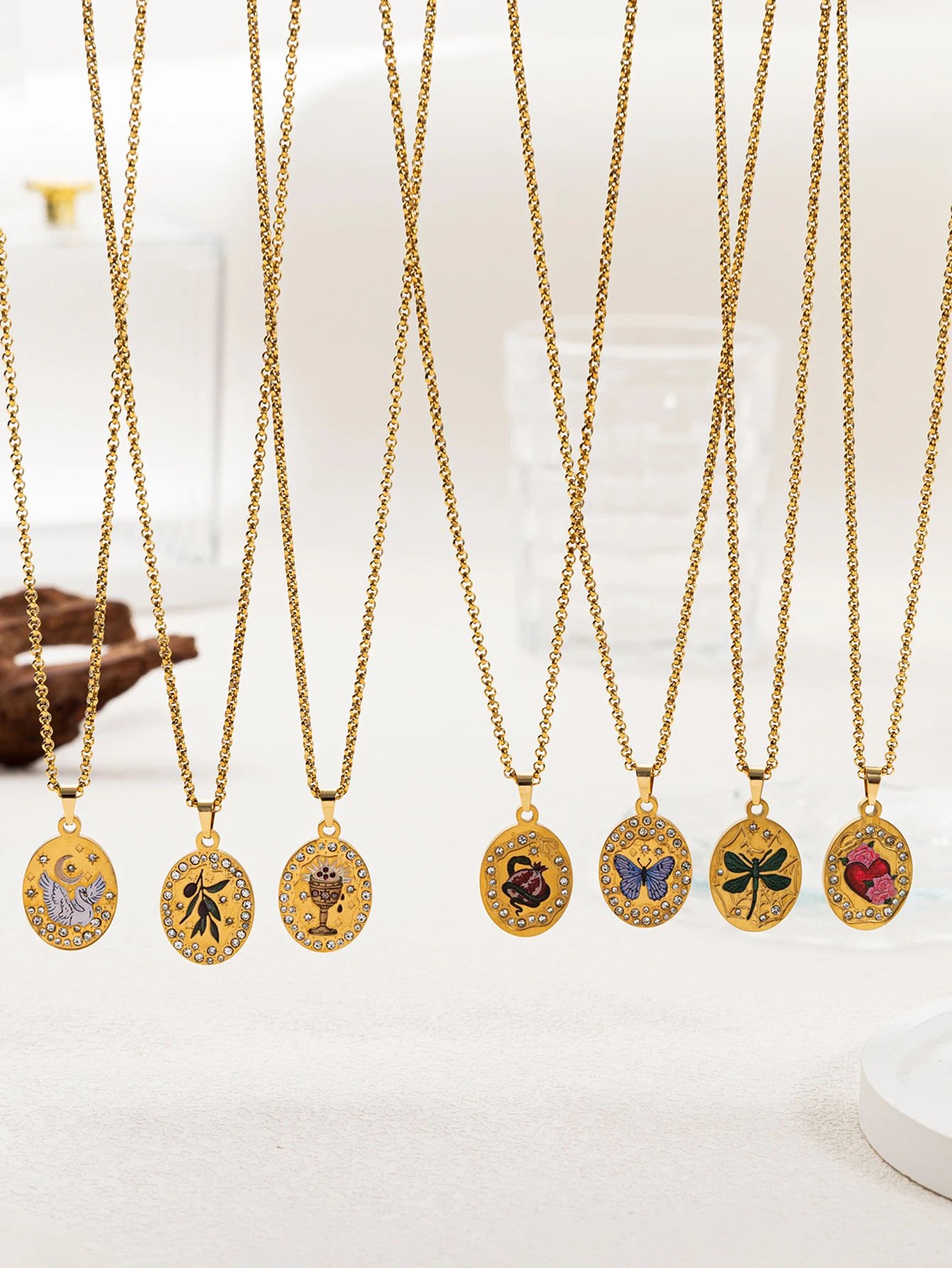 18K Vergoldete Ovale Anhänger-Halskette Edelstahl Layering-Schmuck für Frauen – Detail 4