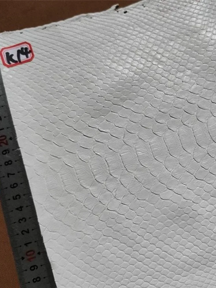 Tkanina ze skóry białej pitonów do portfela DIY, materiał ze skóry naturalnej, nowy kolor, kawałek skóry do rękodzieła, miękki dodatek ze skóry.