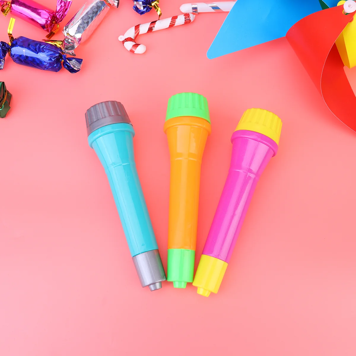 

8Pcs Children Microphone Models Toys Plastic Candy Color Microphone Musical Toys Party Performance Toy (Random Color)