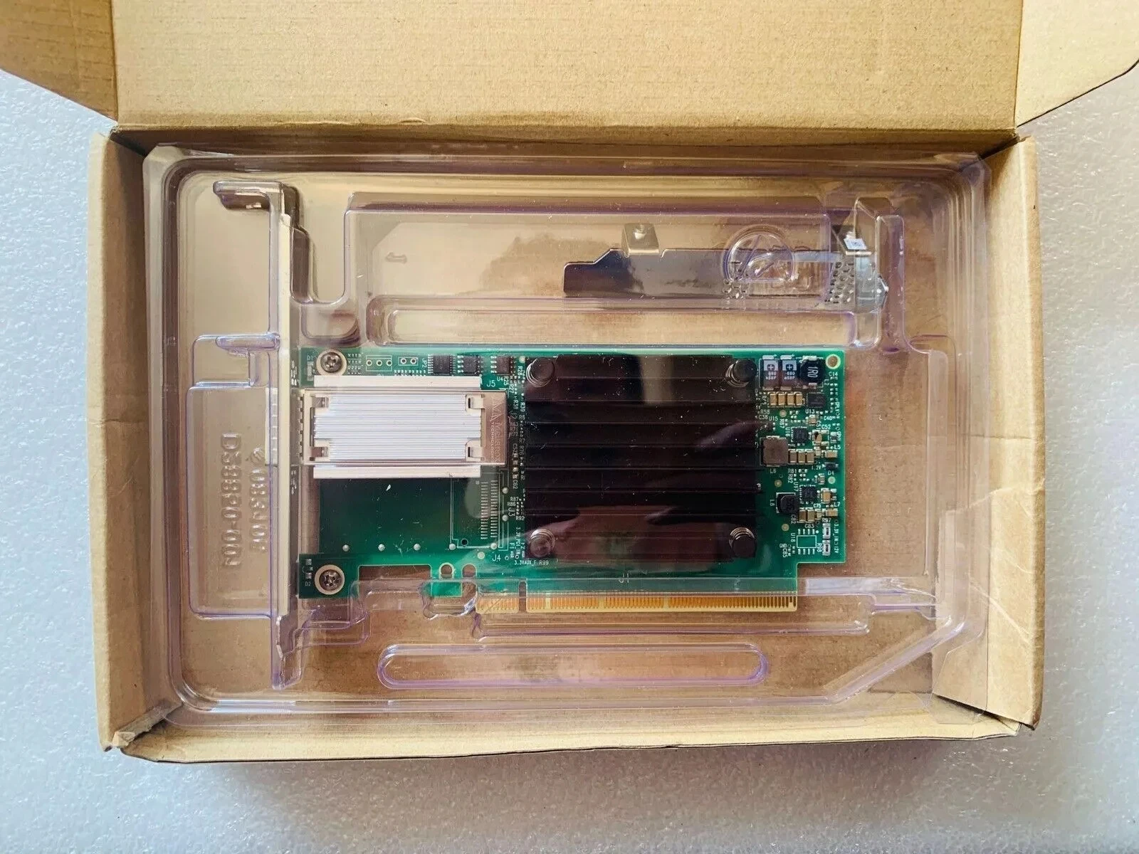 MCX515A-CCAT 멜라녹스 커넥트X-5 100GbE QSFP28 1포트 PCIe 어댑터 카드 CX515A