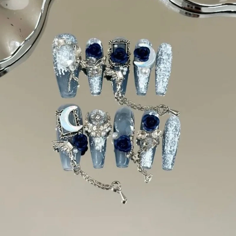 

10 шт. Роскошные накладные ногти ручной работы с голубой луной и розой в форме гроба с 3D-цепочкой Y2K Небесные накладные ногти в стиле панк для женщин