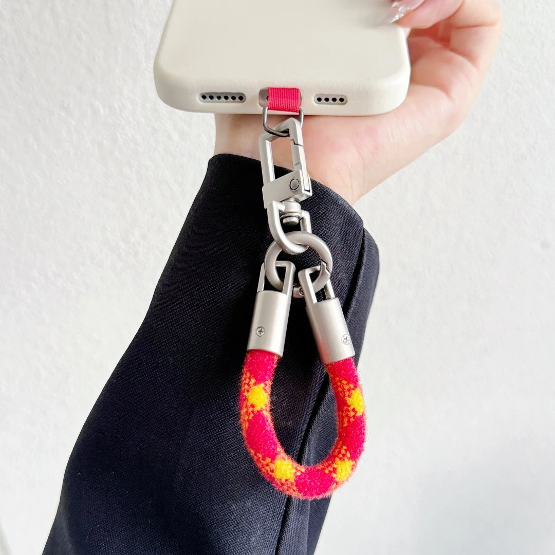 

Lanyard Short Finger Straps Keychain Fur Short Red Ring Design for Mobile Phone Accessories