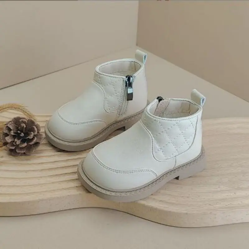 Baby shoe Korean version short boots baby children's walking shoes autumn new style horse boots girls'  boys' fashionable boots