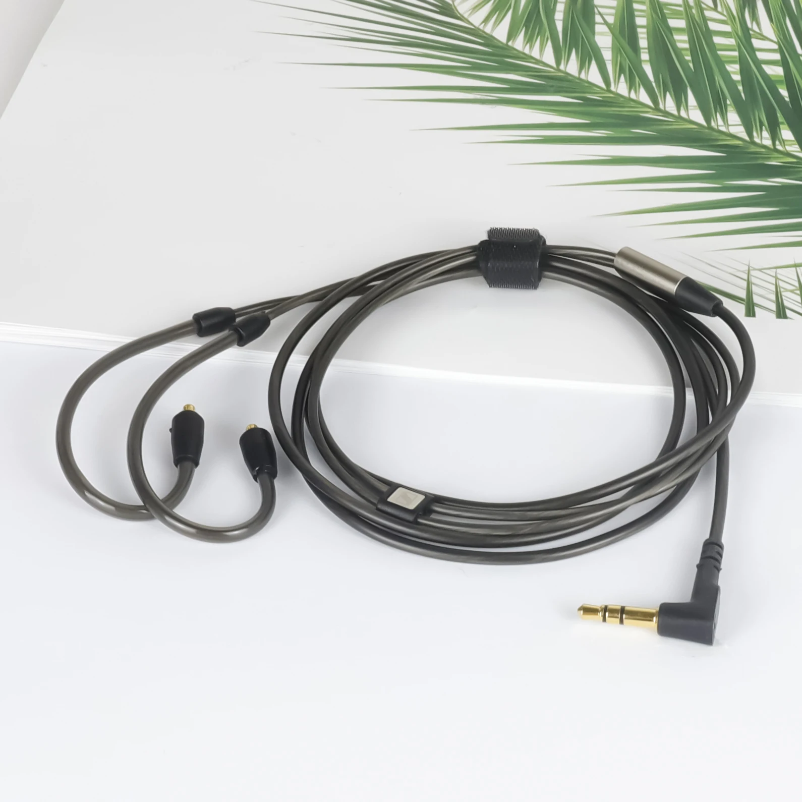 OKCSC Replacement Cable With Mic for Sennheiser IE300 IE600 IE900 akg N5005 Upgrade Earphone Cable 2.5mm/3.5mm/4.4mm/Type c Plug