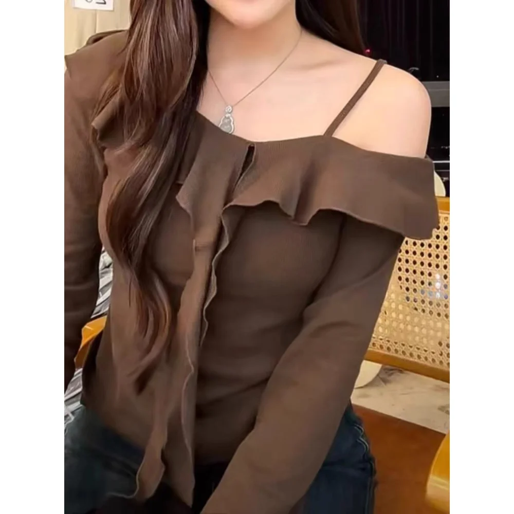 

Flare Sleeve V-neck T-shirts Gothic Split Sexy Lettuce Hem Female Blouses Y2k Black Slim Fashion Alt TopsStrap tied waist cinchi