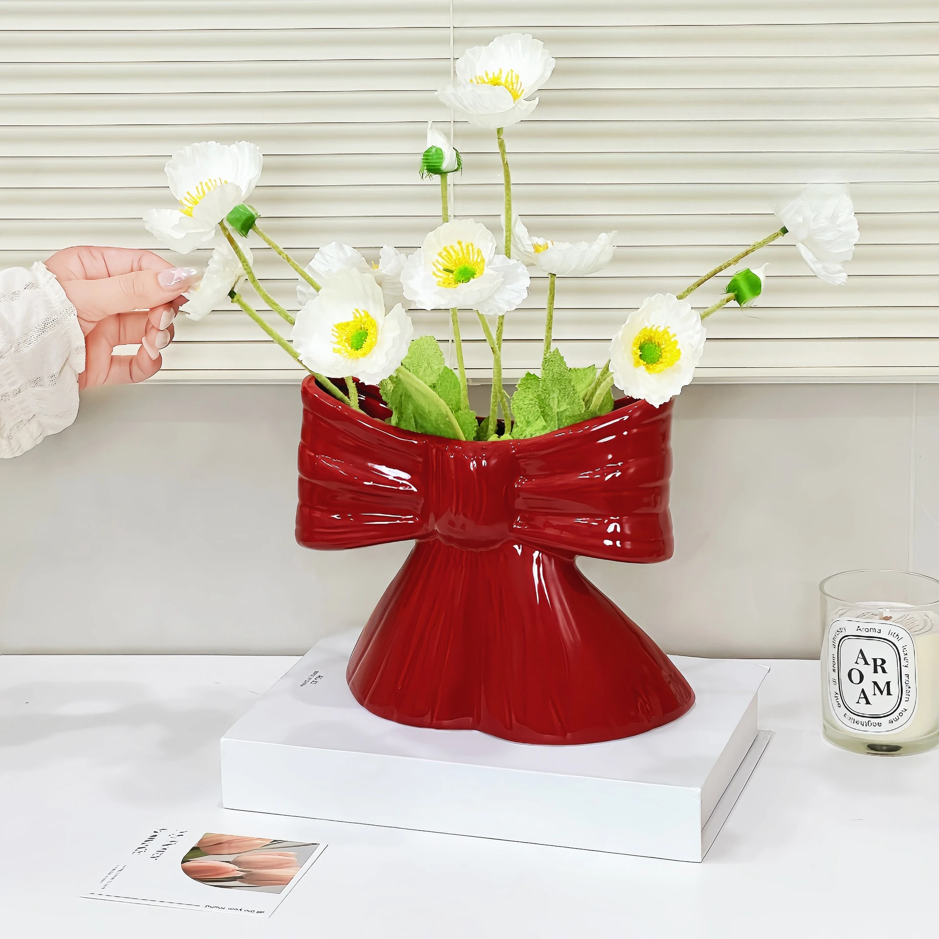 Light Luxury Bow Vase Household Creative Dried Flower Arrangement Ceramic Flower Ware French Home Decoration Ornament