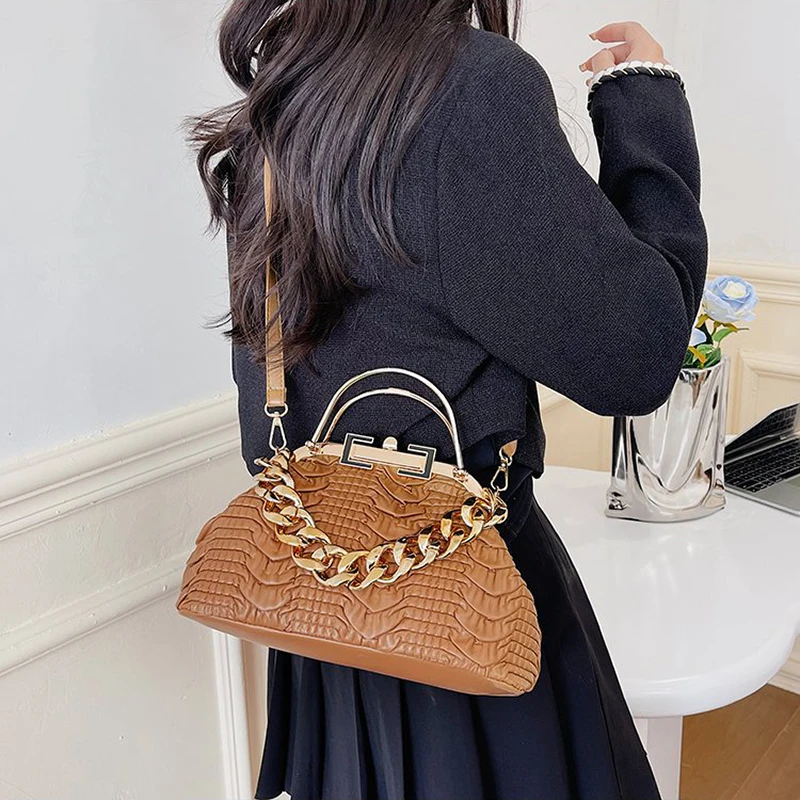 Elegant Women Shoulder Bags Gold Thick Chain Crossbody Bags Femme Hobos PU Leather Pleat Handbags Designer Lady Evening Clutch