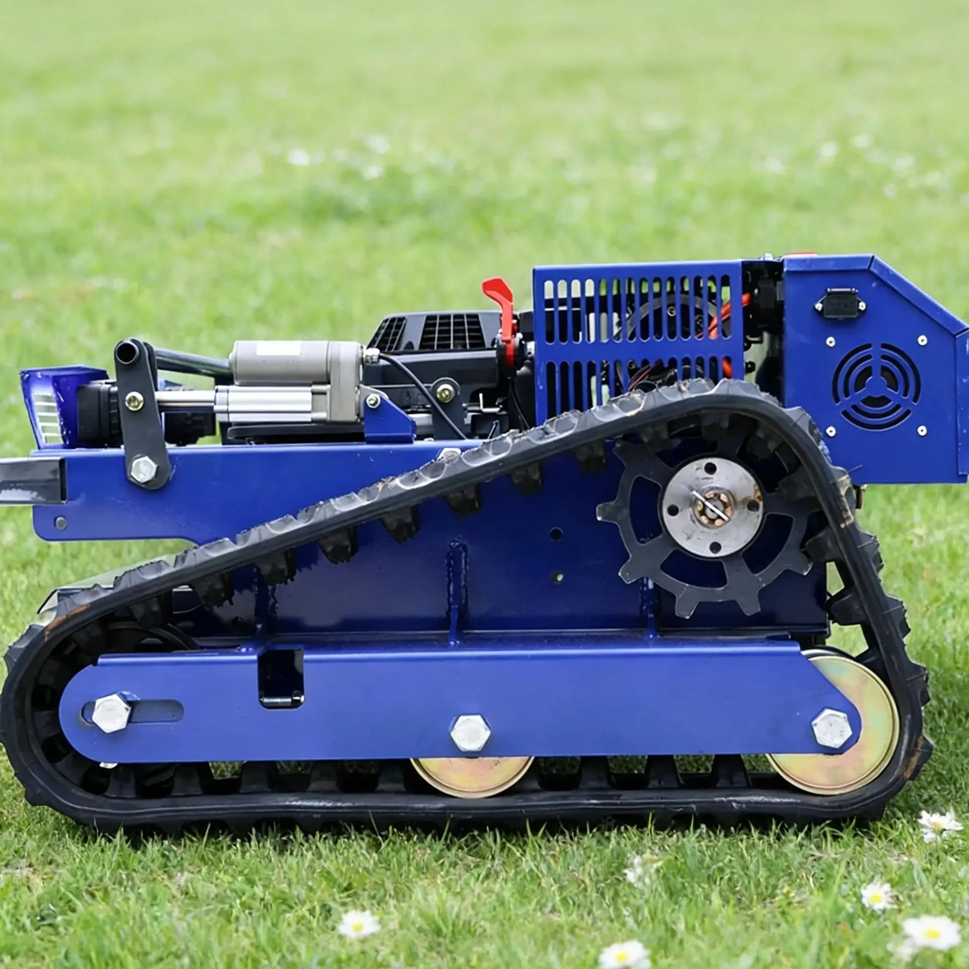 

Новая индивидуальная самоходная газонокосилка с дистанционным управлением для склонов, косилка-измельчитель для удаления сорняков на горных склонах