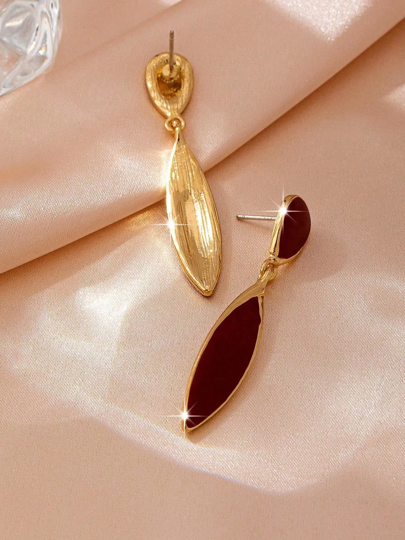Ein Paar Modische Wassertropfen-Ohrringe für Frauen, Lässig, Elegant, Stilvoll, Einzigartig und Vielseitig – Detail 6