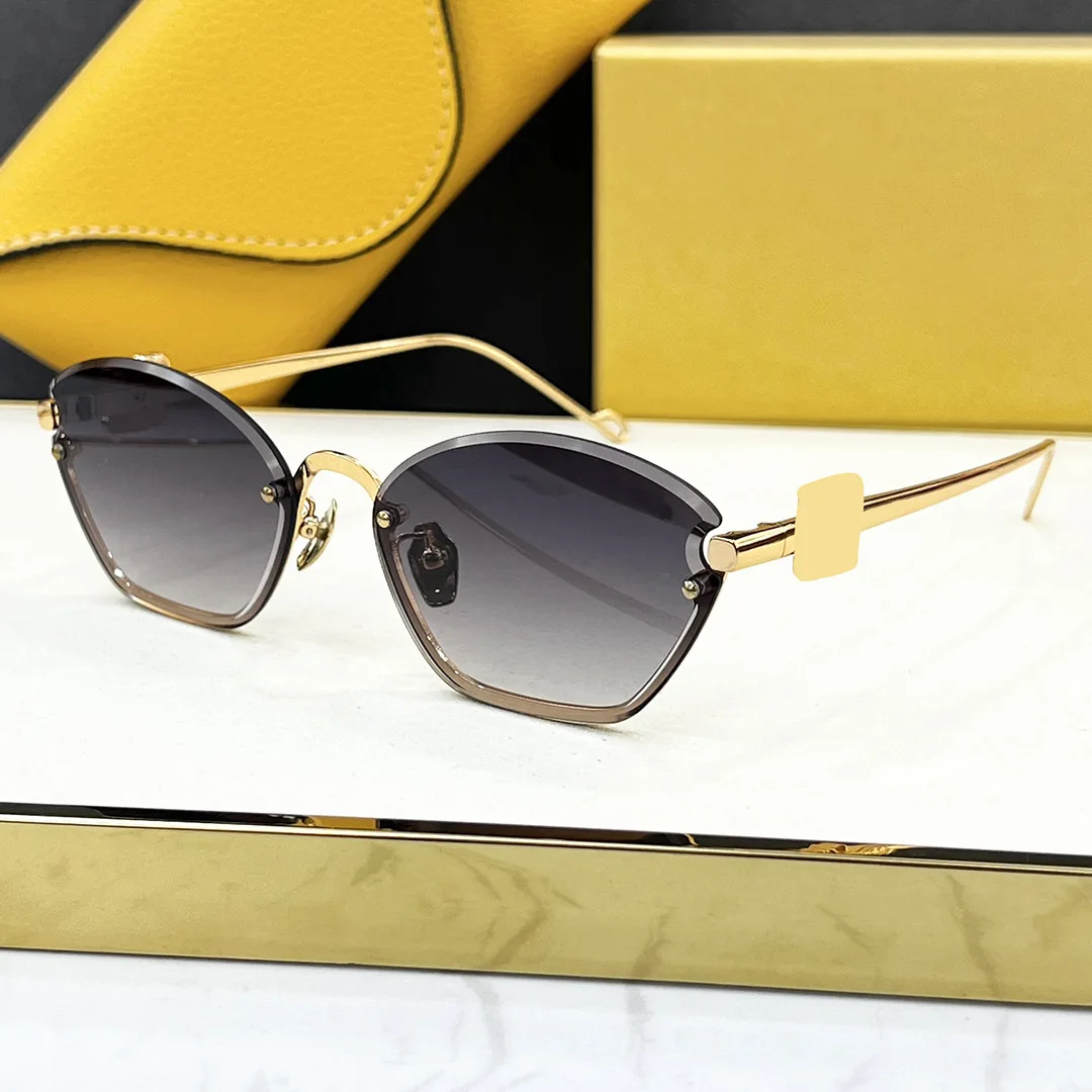 

por 2024 Woman Lenses Casual Eyewear Resin Oval B7206 Adult Sunglasses Traffic Women 2024 Wholesale