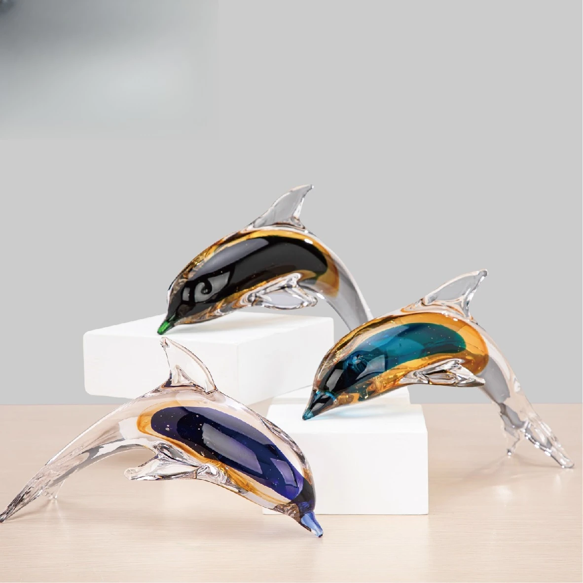 

Glass dolphin glazed home wine cabinet creative decoration handicrafts small ornaments fish tank landscaping marine animal ornam