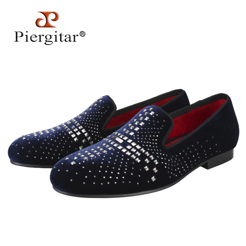 Piergitar New Style Navy Blue Velvet Shoes With Luxurious Rhinestones And Metals Design Handmade Men Loafers Red Quilted Inside