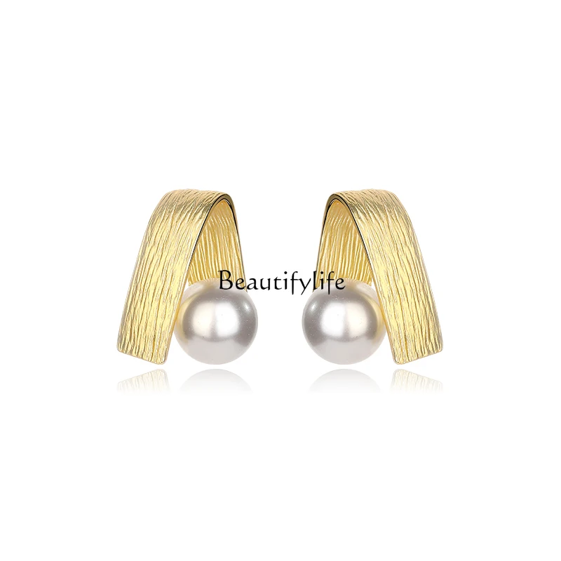 

Premium earrings Light luxury temperament Niche trendy retro Hong Kong style stud earrings