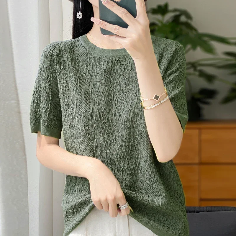 

Minimalist Temperament Round Neck Ice Silk Knitted Short Sleeved T-shirt for Women's Half Sleeved Solid Color Slimming Top