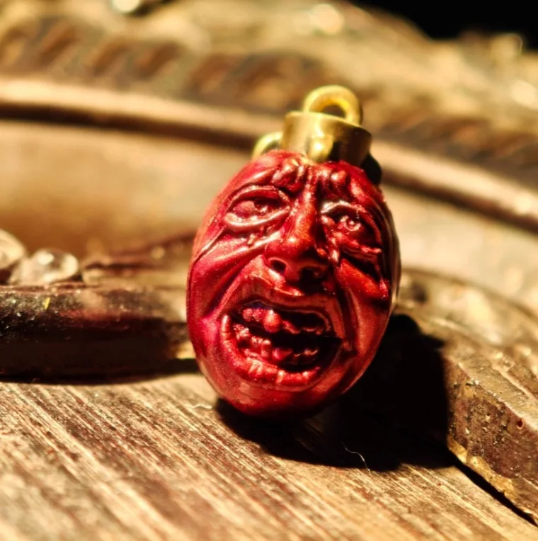 الملك البيض السيف الرياح أسطورة الأحمر تحويل البيض قلادة قلادة الكرتون المحيطة شخصية قلادة قلادة #4