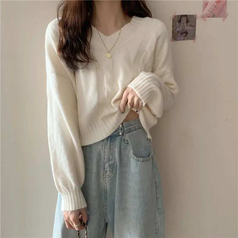 Fashion Autumn Winter Solid Sweaters Womne New Long Sleeve Classic V-neck Loose Short Sweet Minority All-match Casual Top 2022