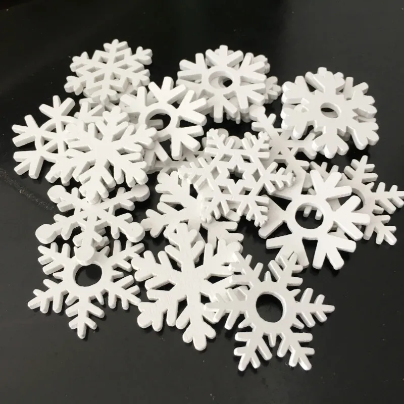 Wooden Crafts White Snowflake Wood Chips Home Christmas Decorations Creative Scenes Window Decorations Christmas Tree Pendants