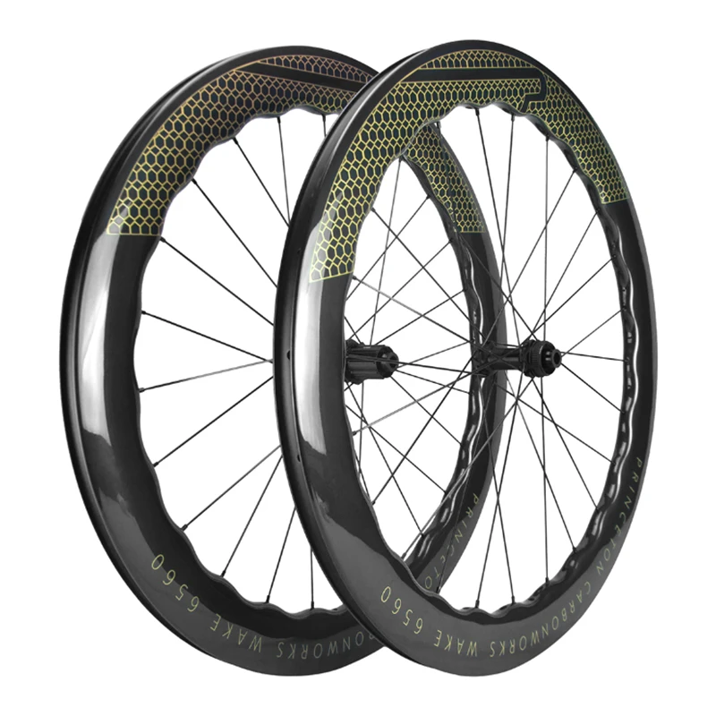 Neues 700C Rennrad UD Vollcarbon-Fahrrad mit Steckachse, Center-Lock-Scheibenbremse, Clincher Tubeless Felgensatz, 25mm Wellenprofil