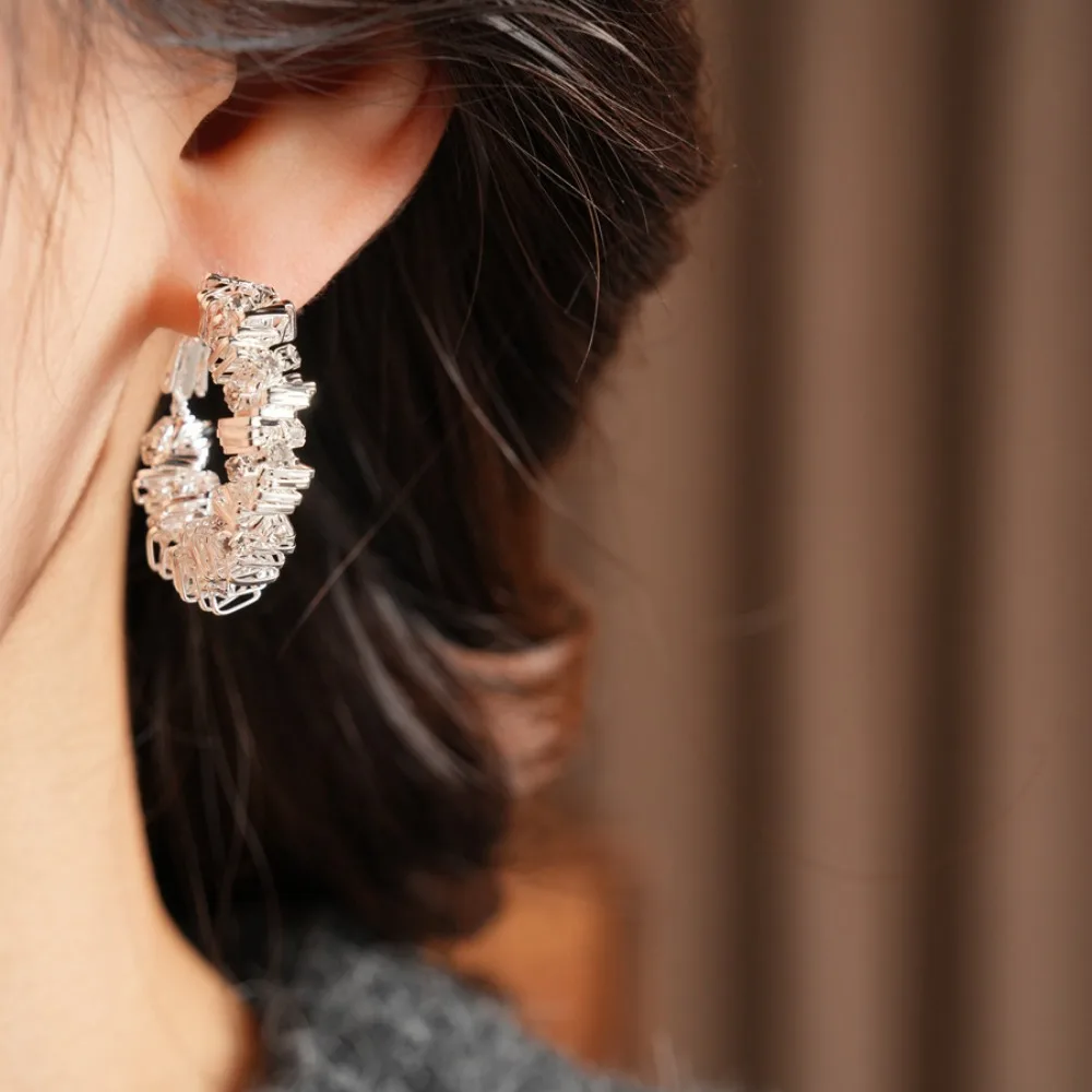 Luxury Dazzling Silver Tone Inlaid Rectangle Zirconia Irregular Hollow Hoop Earrings for Women Birthday Banquet Jewelry Gifts