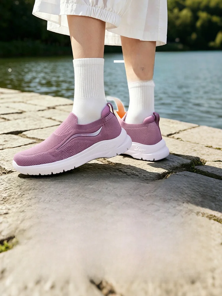 Picture 4: Shuyue Elderly Shoes Flagship Store Spring Autumn Style Mom Shoes Women Middle Aged And Elderly Walking Shoes Slip-On 2026 New