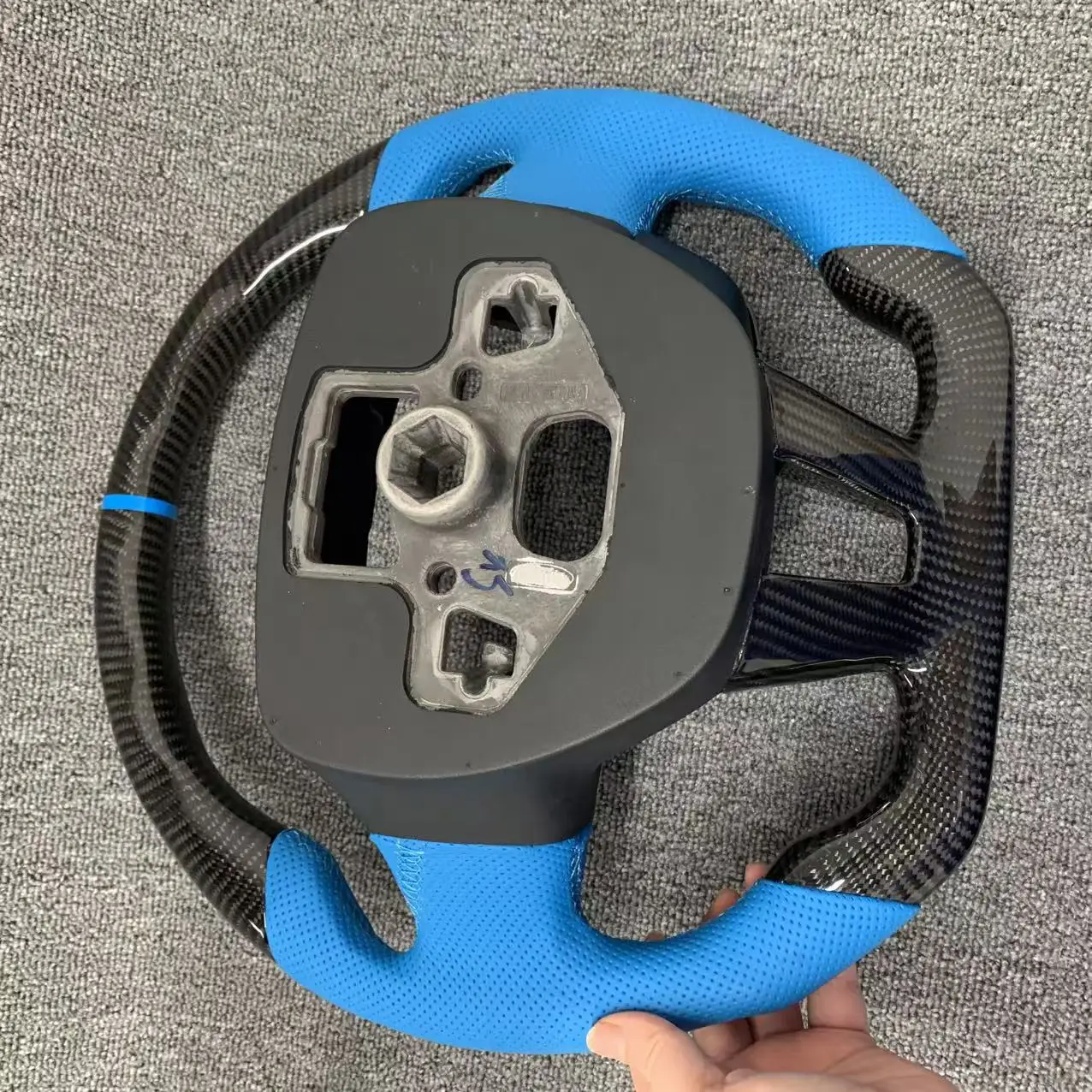 Blaues Leder 100% Carbon-Faser Maßgefertigtes Lenkrad Passend für Ford Focus MK3 2014-2018 Sport-Lenkrad Zubehör – Detail 4