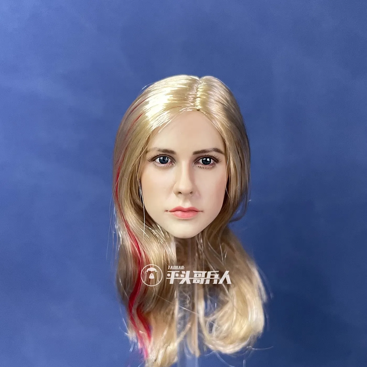 

YYDS 1/6 женщина-солдат волкки Аврил голова резьба скульптура модель игрушки подходит 12 дюймов экшн-фигурка тела в наличии