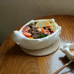 Ceramic polar bear shaped bowl, Japanese Noodles in soup bowl, creative personalized bowl, restaurant kitchen supplies