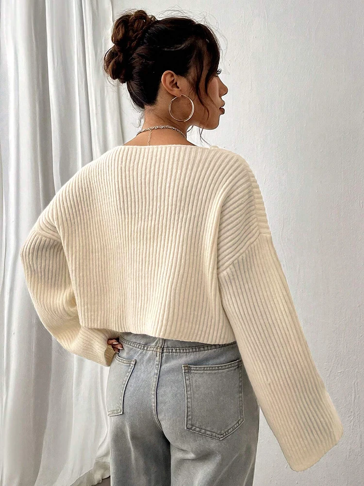 Women's Off-Shoulder Cream White Asymmetric Neck Long Sleeve Cropped Knit Sweater Ribbed Casual Pullover Y2K Style Top for Fall