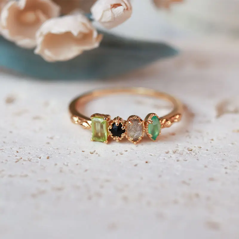 

Japanese agete with the same paragraph natural peridot labradorite black agate green chalcedony multi-color treasure small fresh