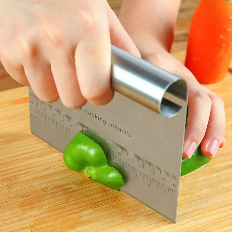 Raschietto per pasta in acciaio inossidabile raschietto per Pizza tritatutto con scala di misurazione coltello multiuso per separatore di pane per