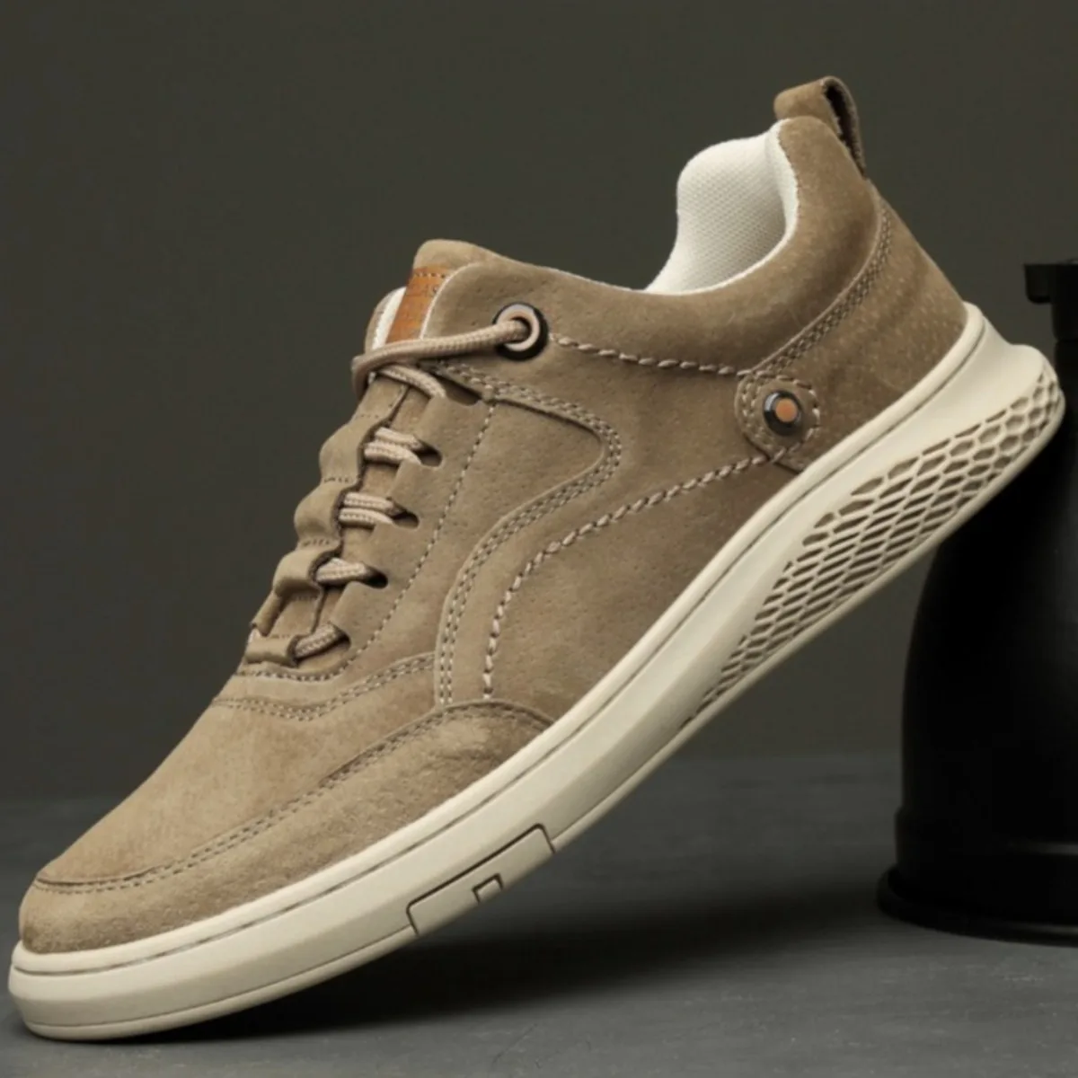 

New Men's Trendy Elegant Sneaker Niche Design Breathable Non-Slip Flat Comfortable Versatile Casual Daily Wear Shoe Fashionable