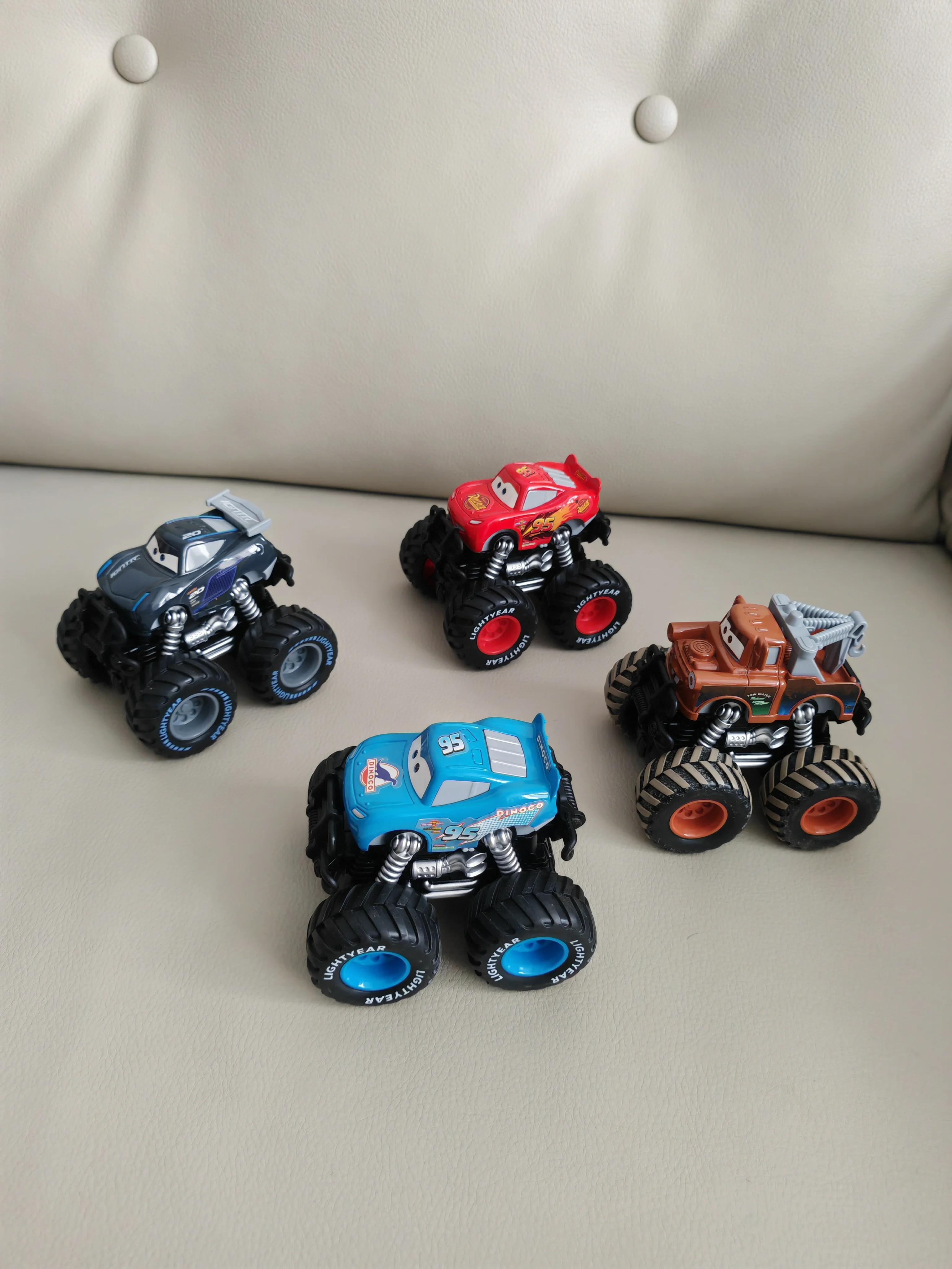 New Disney Pixar Cars Set Off Road Vehicle Pullback Cars 4pcs/set lightning McQueen Alloy Car Model Set Kids Birthday Gift Toys