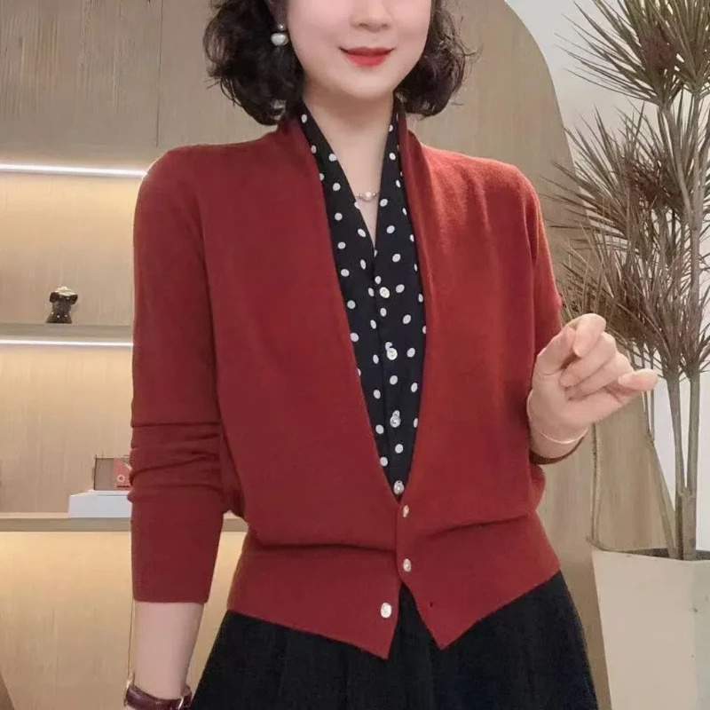 

New Black and White Dot Loose Temperament Long Sleeved Knitted Cardigan Versatile Top for Women