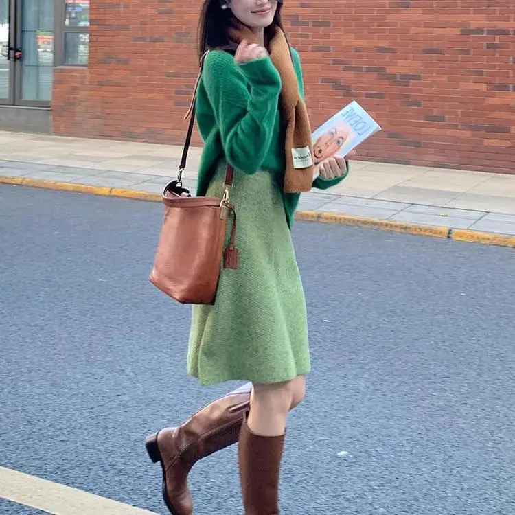 

Ele een round Ne Sweater And Skirt Two-Piece Set Women's Winter Faion Ensemble Slimming And High-End Feel